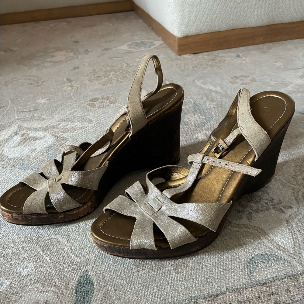 Made In Brazil Real Leather Brown and Gold Wedge Heels Size 9.5